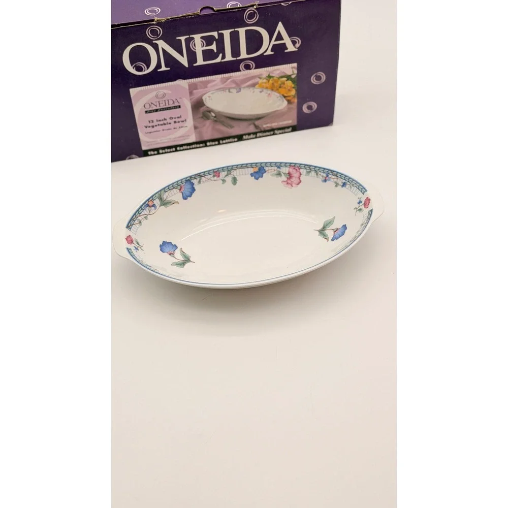 Oneida Blue Lattice 12 Inch Oval Vegetable Serving Bowl Fine Porcelain U130769